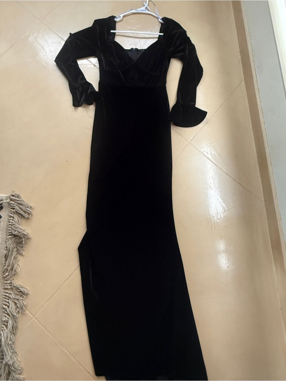 Lulu's Black Velvet Long Sleeve Maxi Dress